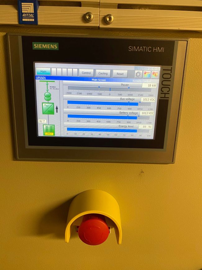 HMI_(screen)_on_Siemens_Clean_Grid_Converter_West_Mira