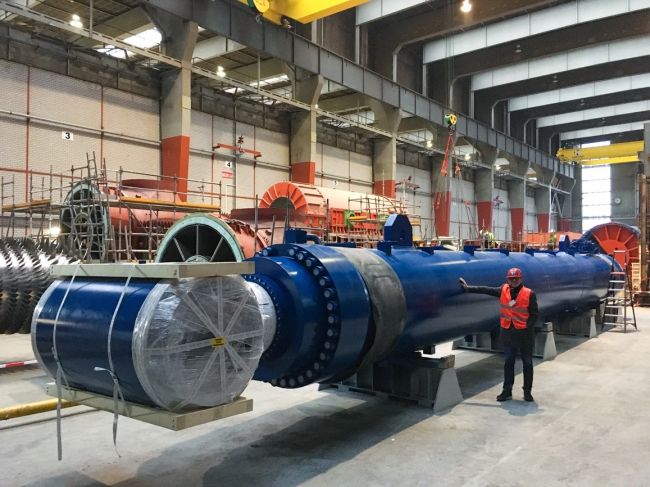 PI-piling-barge-cylinder