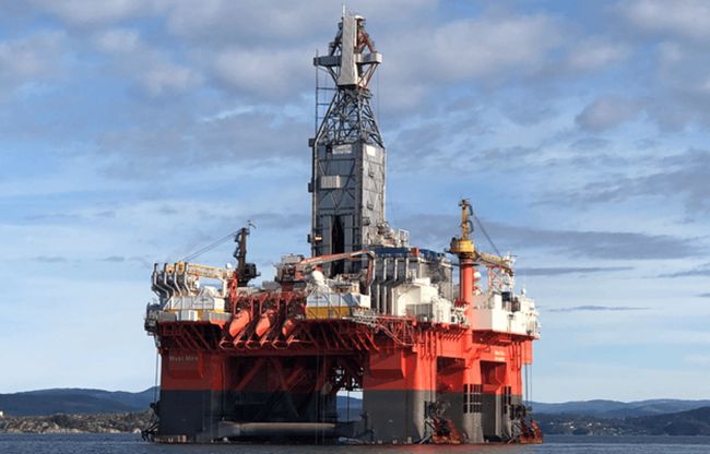 West_Mira_drilling_rig