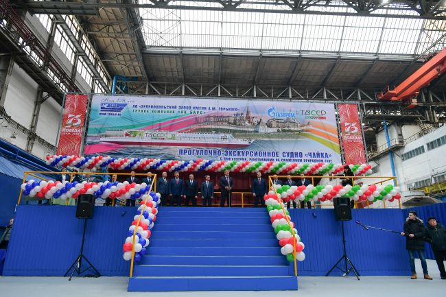 Russia’s First LNG-Powered Passenger Ship To Be Built In Tatarstan_