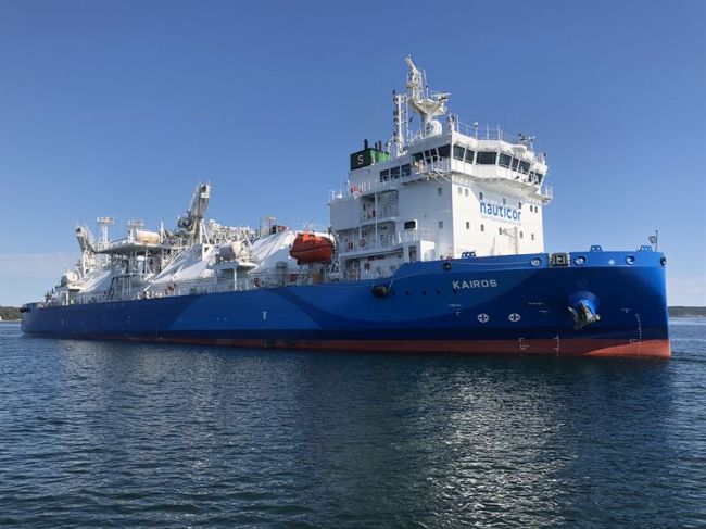 The LNG Bunker vessel ‘Kairos’ has been fitted with the Wärtsilä SceneScan laser-based targetless relative DP reference system. Picture copyright Jann Voss, TSI-LNG, BSM Germany