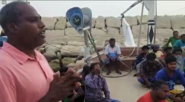 indian fishermen stranded in iran