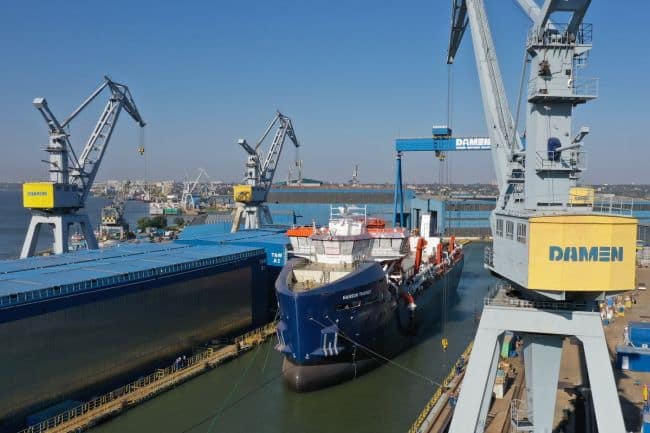Damen shipyards galati hanson dredger launch 