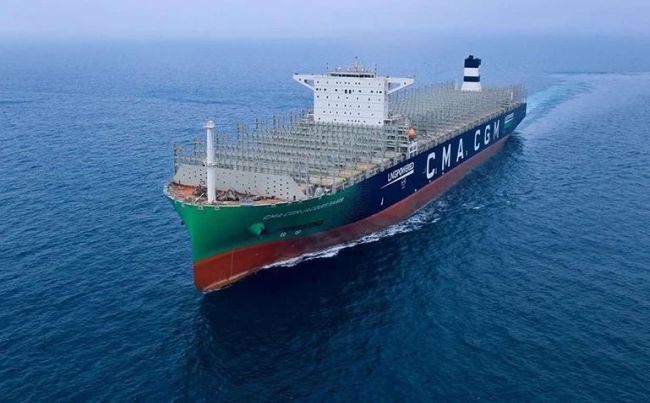 CMA CGM JACQUES SAADE, the largest LNG-powered container ship ever built features Wärtsilä solutions