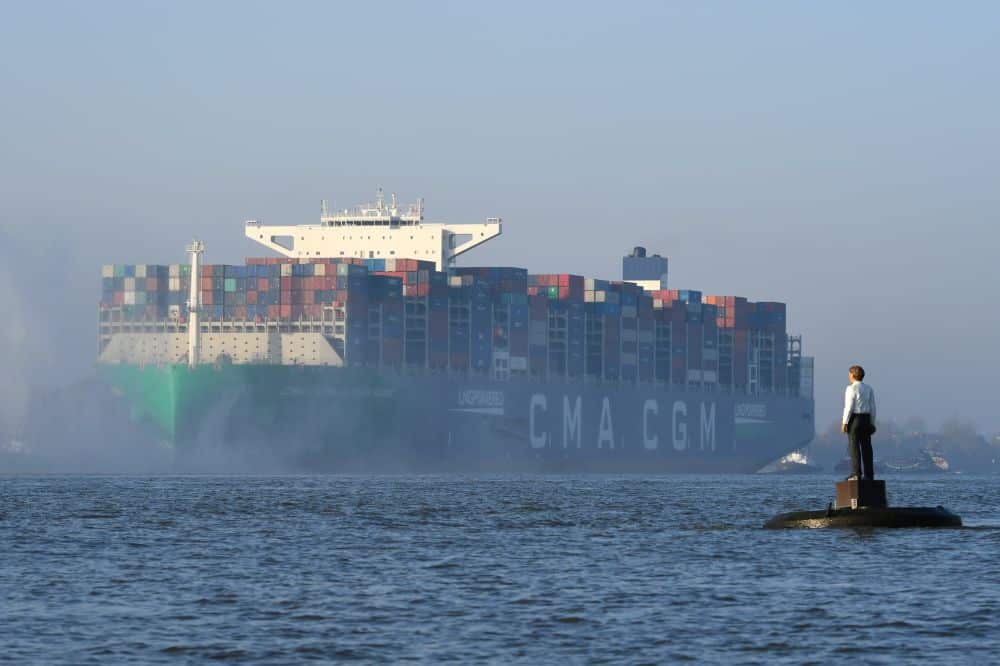 CMA CGM Jacques Saade - World's largest lng powered container ship - hamburg