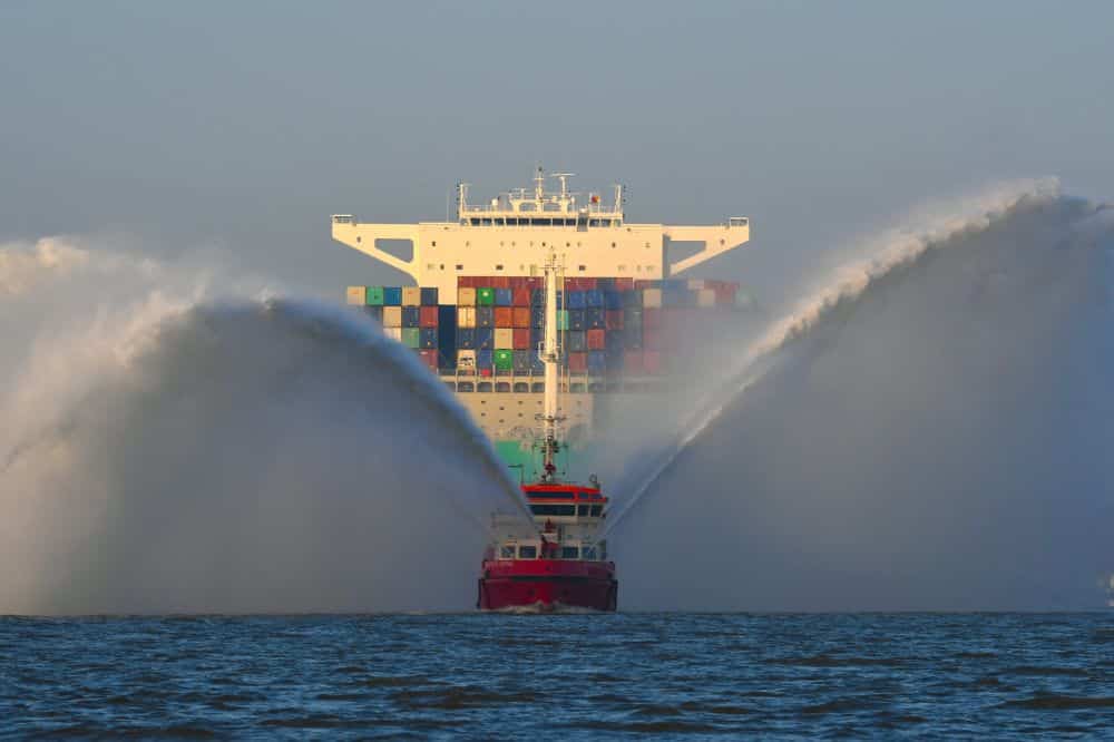 CMA CGM Jacques Saade - World's largest lng powered container ship - hamburg