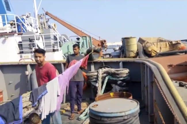 Seafarers stranded on Tag Rajvir and Tag Laxmi