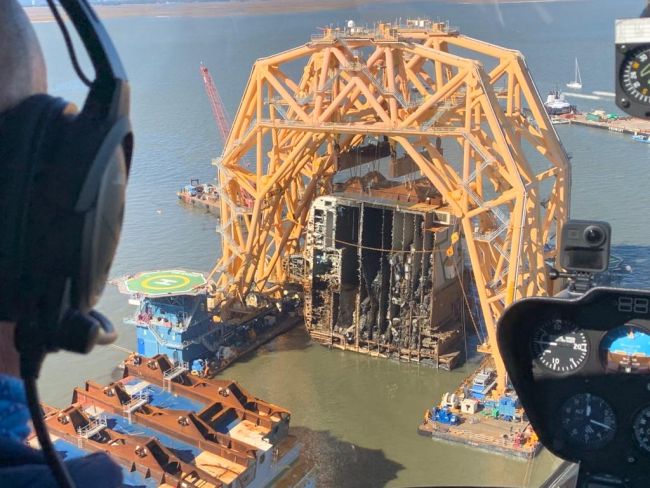 Responders Remove Section Eight Of MV Golden Ray Wreck