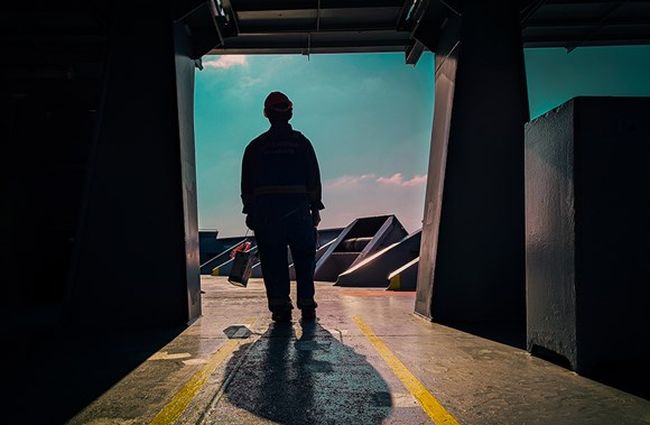 Seafarer silhouette representation