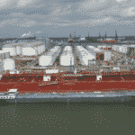 Takaroa Sun conducting barge-to-ship bunkering of methanol fuel