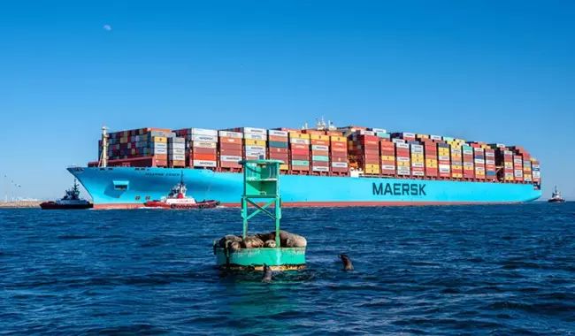 Maersk Essen enters the port of Los Angeles enroute to APM Terminals Pier 400 Los Angeles, California USA