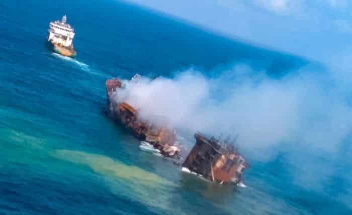 X-Press Pearl Sinks off colombo 