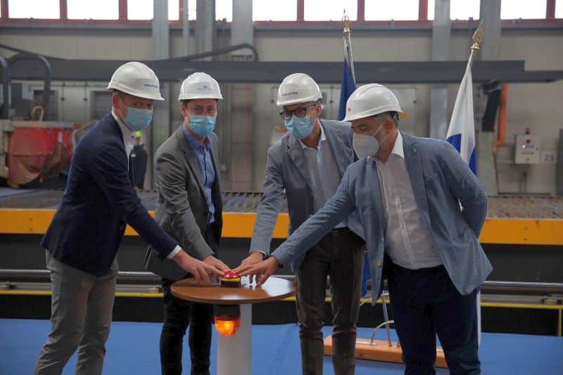 Steel cutting for LNG Princess Cruises at fincantieri 
