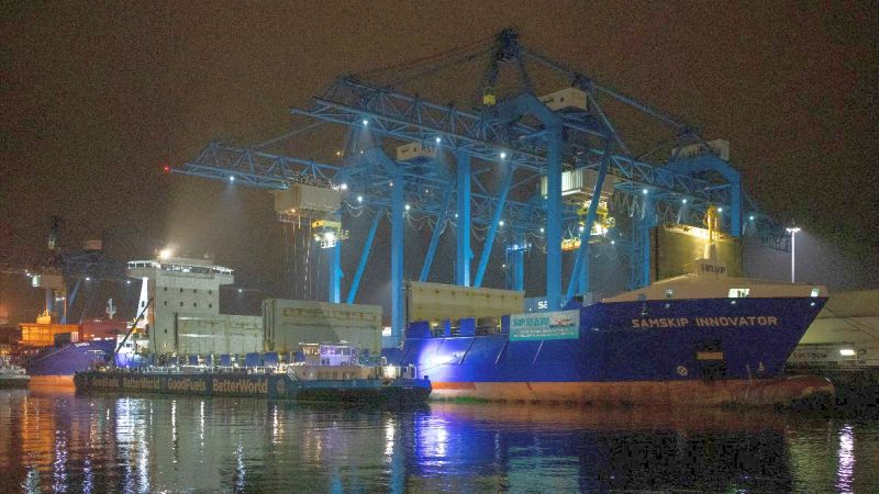 GoodFuels barge and the Samskip Innovator