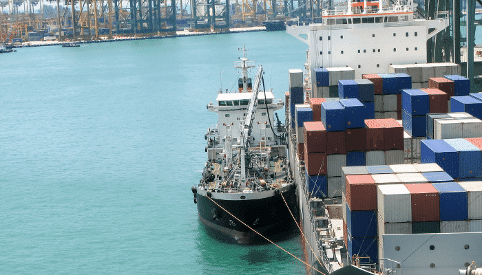 Bunkering ship