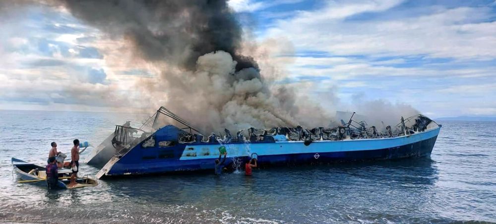105 Rescued And 7 Dead As Fire Hits A Vessel Off Real In Quezon