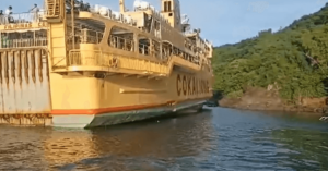 A Ship With 260 Passengers Onboard Runs Aground In Iloilo