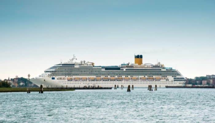 Cruise Ship