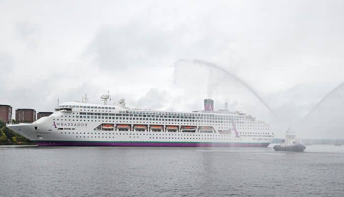 cruise ship