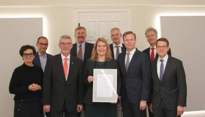 Hapag-Lloyd Receives DNV Excellence 5 Star Award