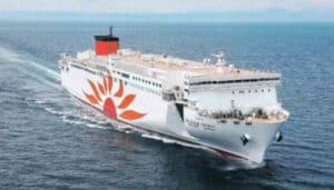 Japan's 1st LNG-Fueled Ferry, Sunflower Kurenai, Enters Service
