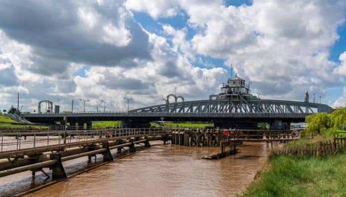 Cargo ship pushed into Wisbech