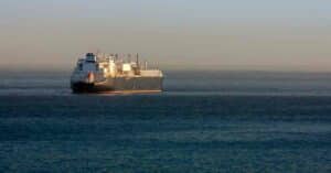 MOL and JERA Signs Long-Term Charter Deal for Newbuilding LNG Carrier