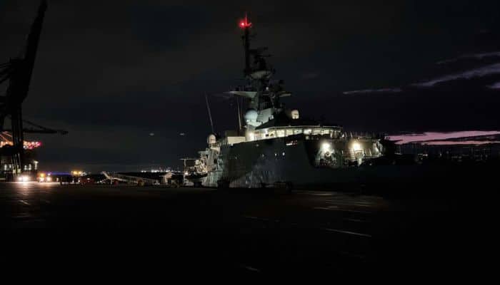 Royal Navy Ship 
