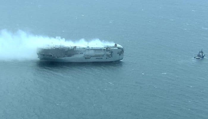 cargo vessel
