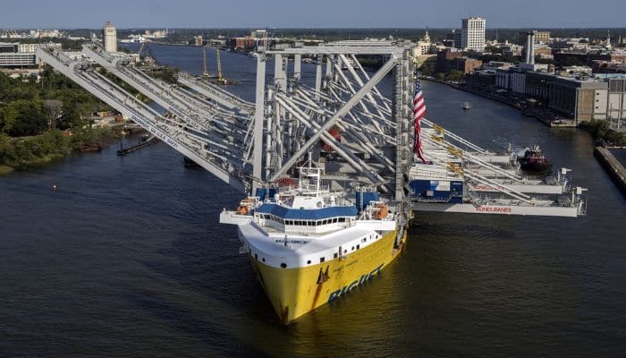 electric ship-to-shore cranes