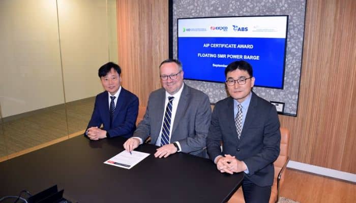 Dr. Young Tae Moon, Senior Director of Sustainable Growth Department, Nuclear PE, KEPCO E&C; Patrick Ryan, ABS Senior Vice President and Chief Technology Officer; and Dr. Sang Min Park, Research Director of Marine Energy Technology Lab, HD KSOE