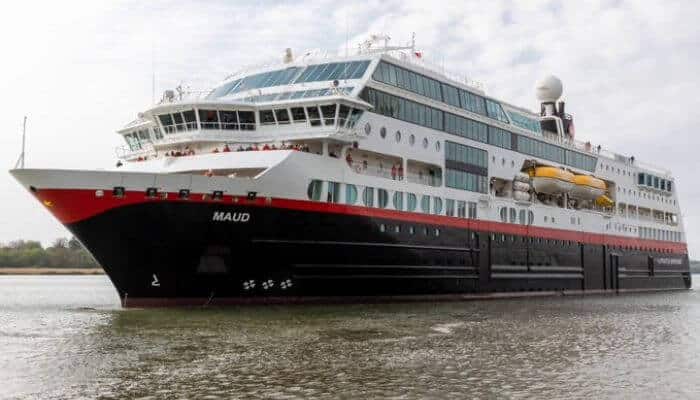 Cruise Ship