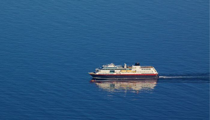 Cruise Ship