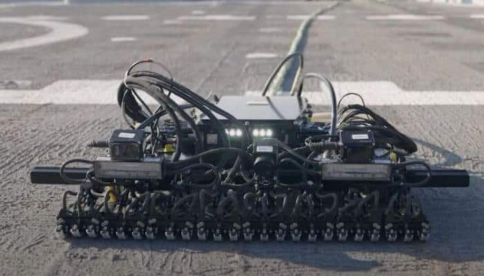 Robot