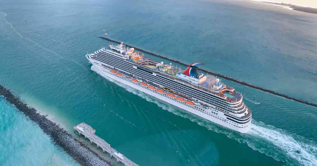 Cruise Ship