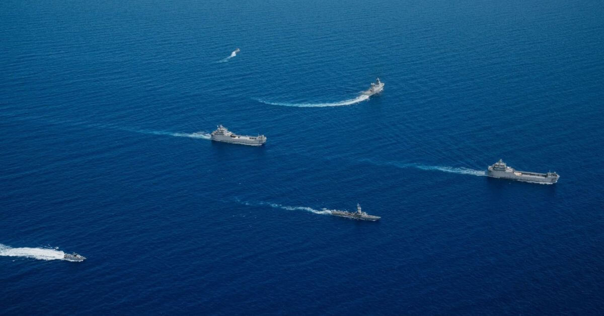 INS Komemiyut 