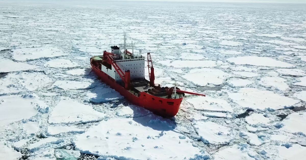 Ice-breaking Ship