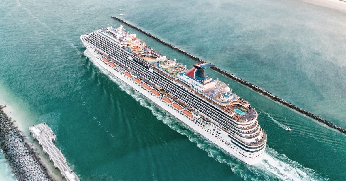 Cruise Ship