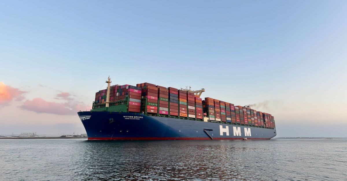 Container ship