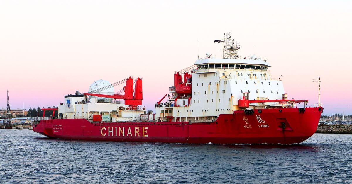 Chinese research icebreaker