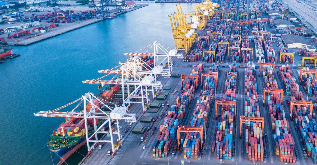 Deep water port