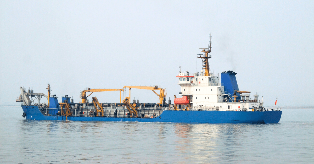 Chinese dredger