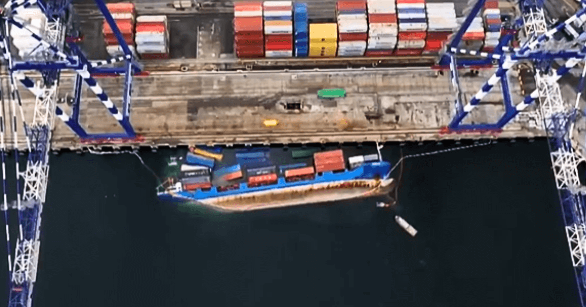 Containership