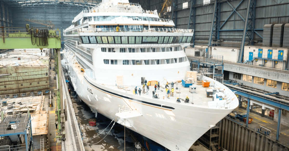 Cruise Ship