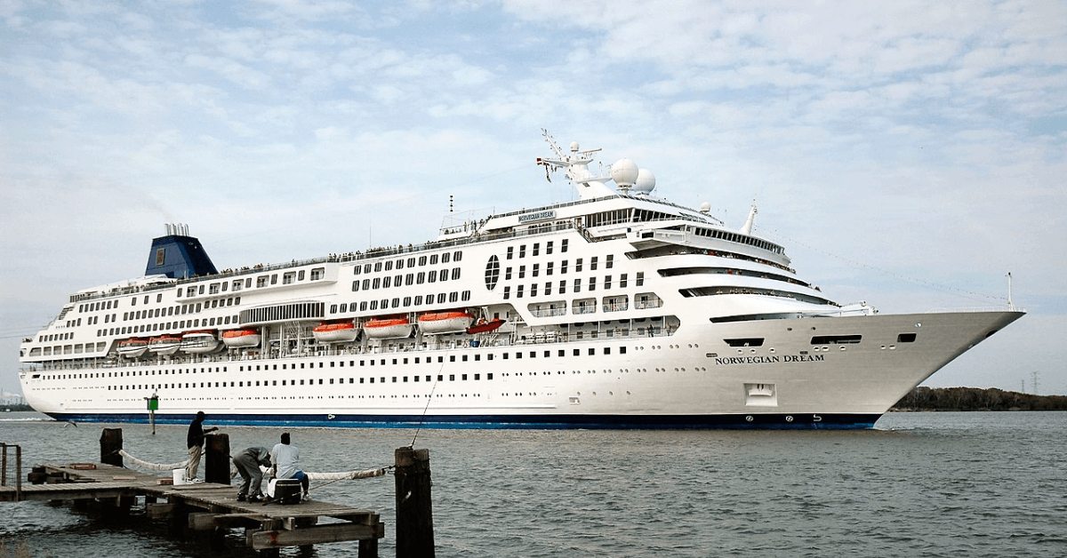 Cruise Ship