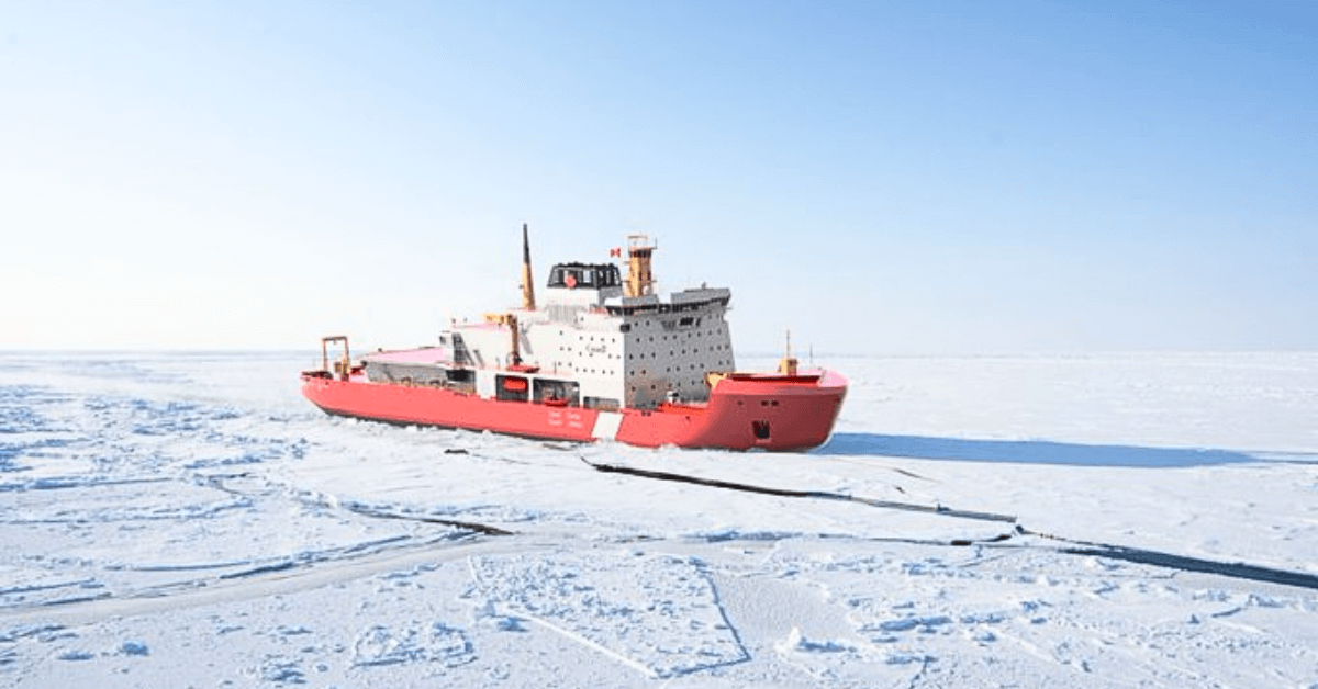 Heavy Polar Icebreaker