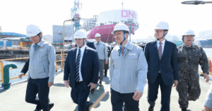 US Navy Secretary Visits South Korea’s Top Shipyards To Boost Fleet Readiness