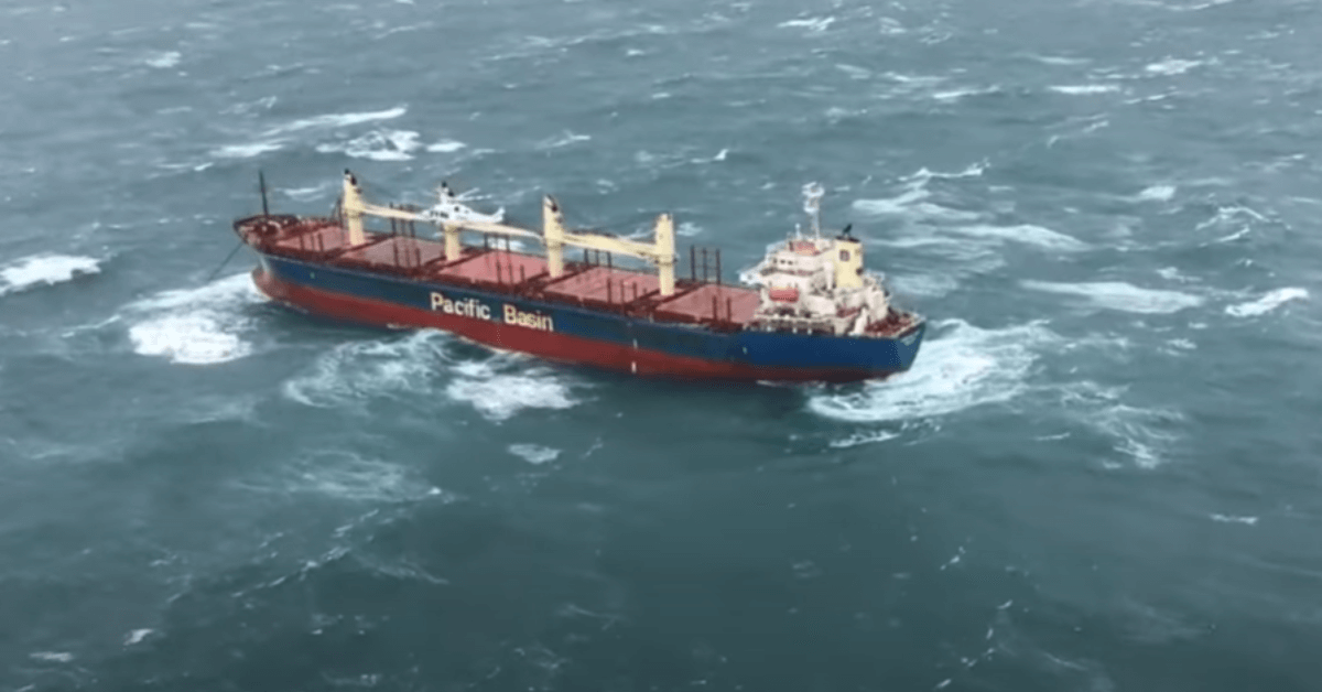Stranded Bulk Carrier