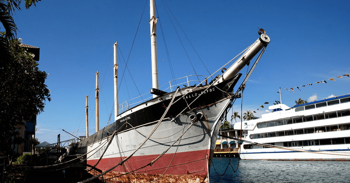 Falls of Clyde ship