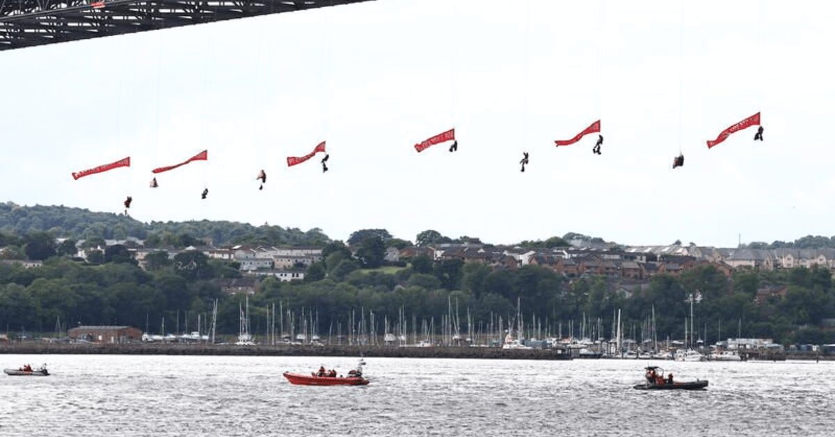 Greenpeace activists